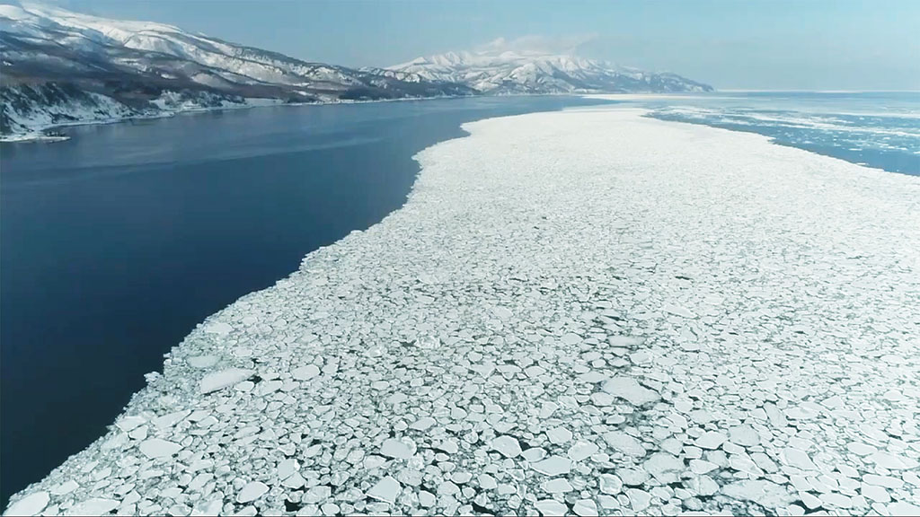 ドローン撮影 氷上