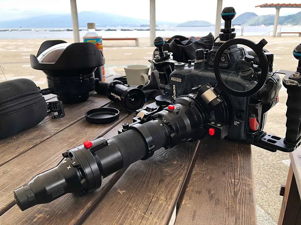 水中撮影機材_マクロワイドコンバージョンレンズNauticam EMWL