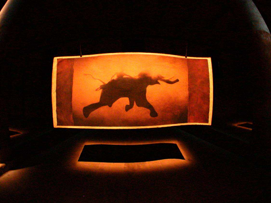 「Ashes and Snow」展